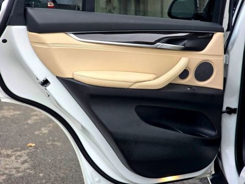 Used 2017 BMW X5 xDrive40e image 30