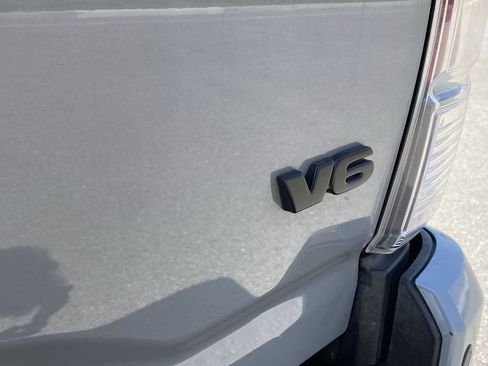 Certified 2021 Toyota Tacoma TRD Off-Road w/ Technology Package image 6