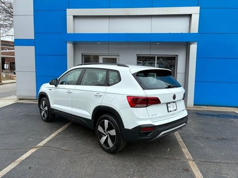 Used 2024 Volkswagen Taos S image 4