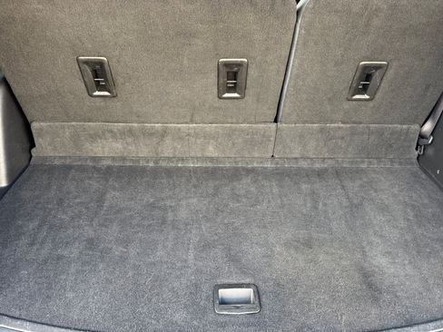 Used 2024 Buick Enclave Premium image 16