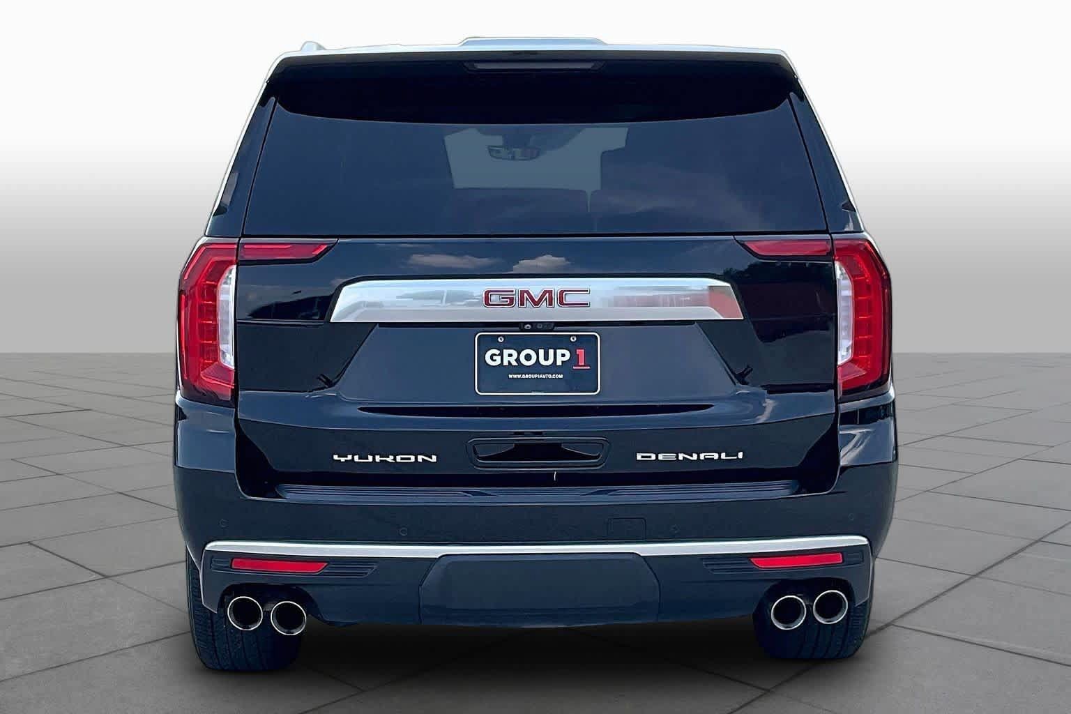 Used 2021 GMC Yukon Denali w/ Denali Ultimate Package AWD/4WD image 5