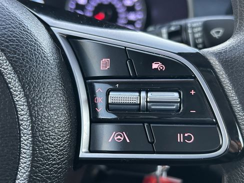 Used 2023 Kia Forte LXS image 20