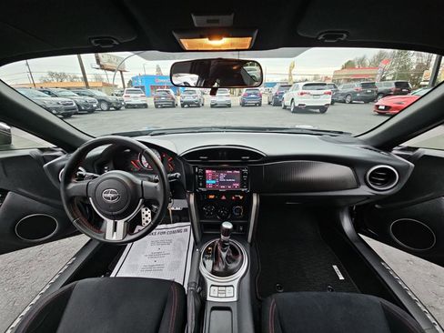 Used 2014 Scion FR-S 6AT image 25