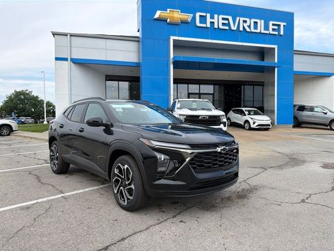 New 2026 Chevrolet Trax RS FWD image 1