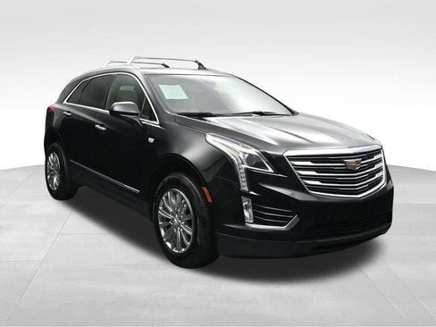 Used 2017 Cadillac XT5 Luxury w/ Driver Awareness Package FWD image 7