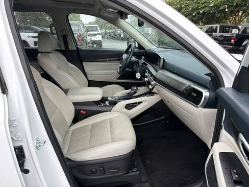 Used 2023 Kia Telluride SX FWD image 11