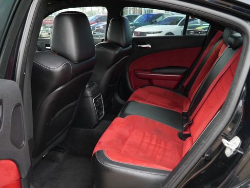 Used 2018 Dodge Charger SRT w/ Harman/Kardon Audio Group RWD image 18