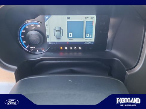 Used 2023 Ford Bronco Outer Banks AWD/4WD image 11