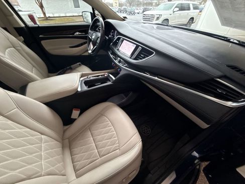 Certified 2024 Buick Enclave Avenir w/ Avenir Technology Package image 29