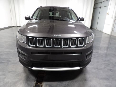 Used 2021 Jeep Compass Latitude AWD/4WD image 2