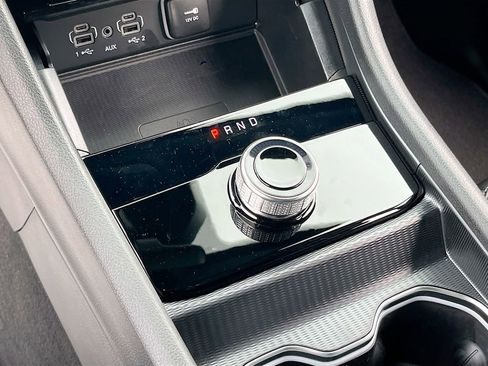 New 2025 Jeep Grand Cherokee Altitude image 16