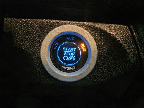 Used 2015 RAM 2500 Laramie w/ Black Appearance Group image 46