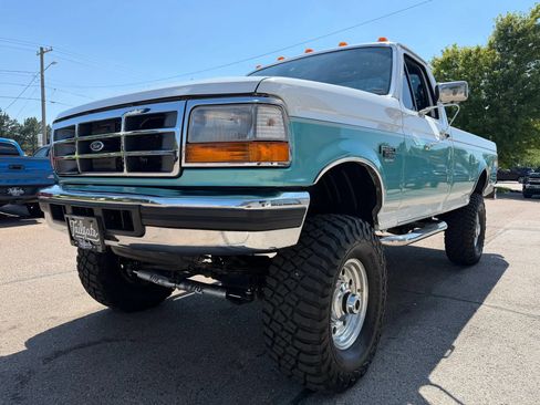Used 1997 Ford F350 4x4 Regular Cab image 4