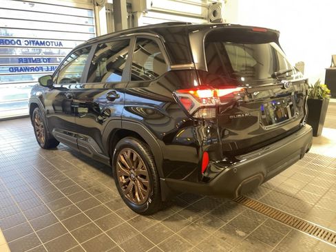 Used 2025 Subaru Forester Sport image 22