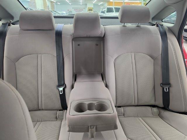 Used 2015 Hyundai Sonata SE FWD image 17