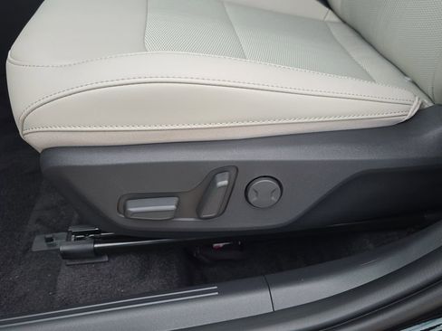 New 2026 Kia Niro EX FWD image 21
