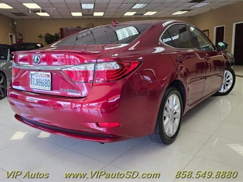 Used 2014 Lexus ES 300h w/ Premium Package w/Bamboo Trim image 4