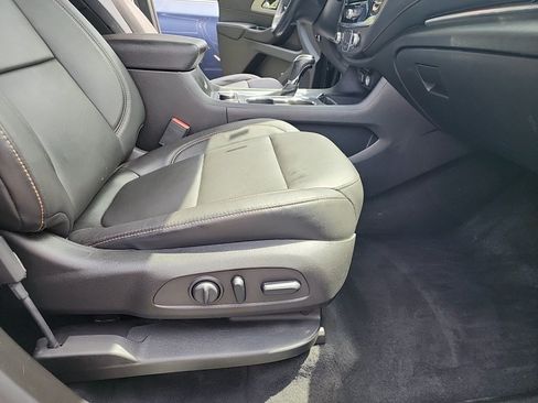 Used 2018 Chevrolet Traverse LT AWD/4WD image 26