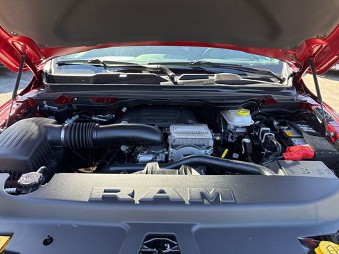 New 2026 RAM 1500 Laramie AWD/4WD image 34