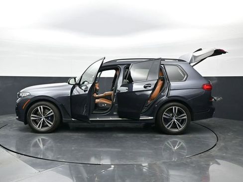 Used 2021 BMW X7 xDrive40i w/ M Sport Package AWD/4WD image 45