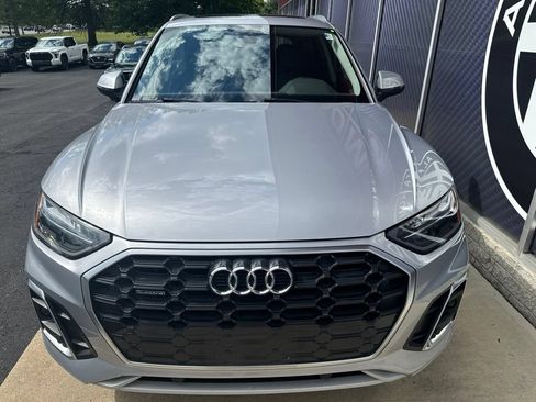Used 2023 Audi Q5 2.0T Premium w/ Convenience Package AWD/4WD image 9