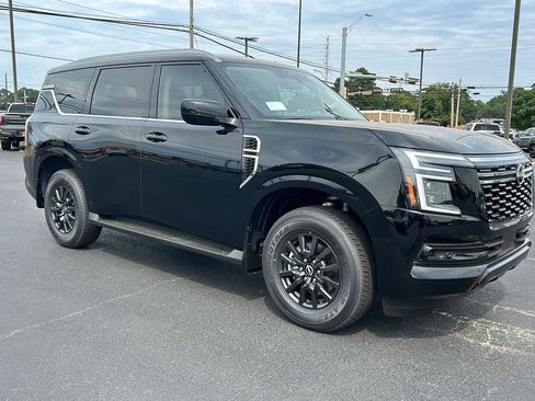 New 2025 Nissan Armada SV image 8