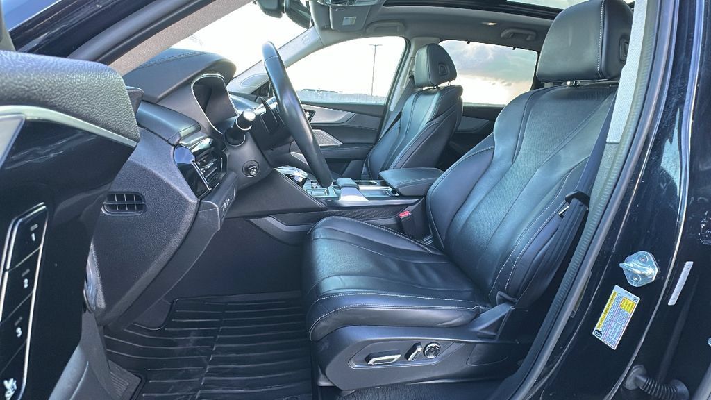 Used 2023 Acura MDX w/ Technology Package AWD/4WD image 4