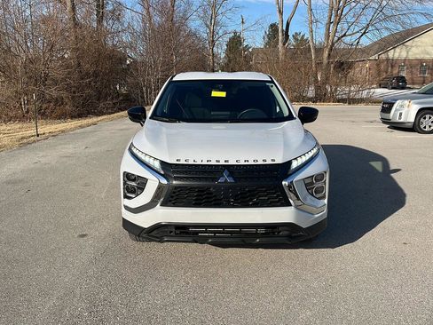 Used 2024 Mitsubishi Eclipse Cross LE image 9