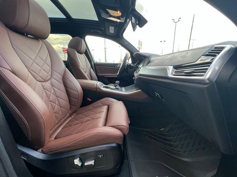 Used 2023 BMW X5 xDrive40i w/ Premium Package image 31