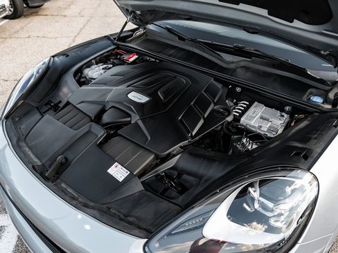 Used 2021 Porsche Cayenne image 54