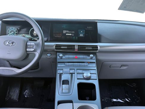 Used 2022 Hyundai Nexo Blue image 11