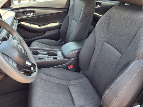 Used 2024 Honda Accord EX image 3