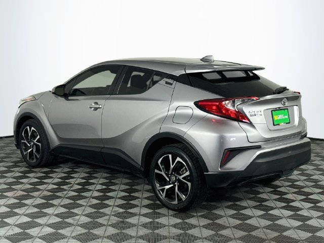 Used 2020 Toyota C-HR XLE FWD image 6