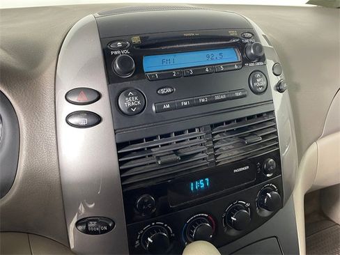 Used 2006 Toyota Sienna LE image 7