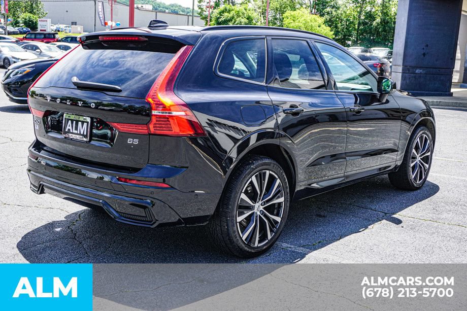 Used 2024 Volvo XC60 B5 Plus AWD/4WD image 5