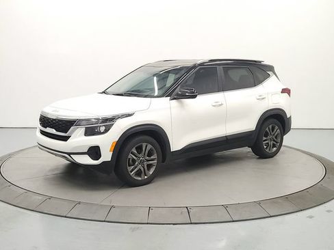 Used 2022 Kia Seltos S FWD image 4