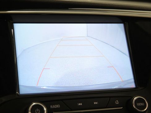 Used 2019 Buick Envision Essence image 13