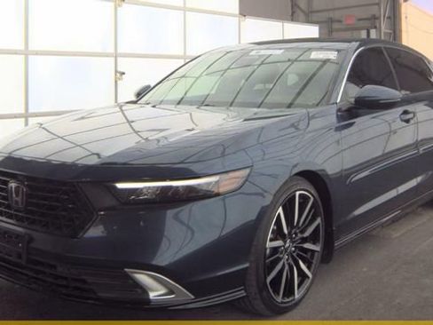 Used 2023 Honda Accord Touring image 1