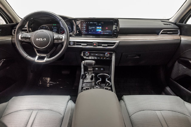 Used 2024 Kia K5 EX w/ EX Premium Package FWD image 29