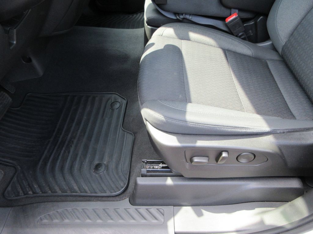 Certified 2022 Chevrolet Silverado 1500 Custom AWD/4WD image 20