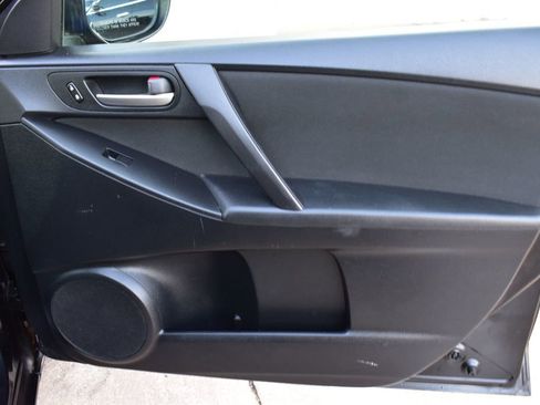 Used 2012 MAZDA MAZDA3 i Sport image 39