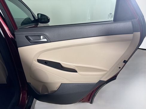 Used 2016 Hyundai Tucson SE w/ Option Group 02 image 27