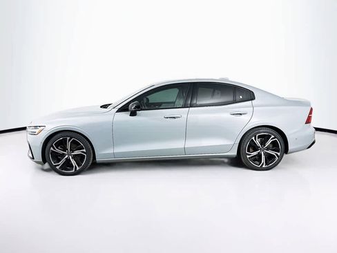 Used 2024 Volvo S60 B5 Plus w/ Protection Package Premier AWD/4WD image 3