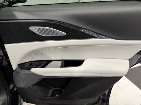 Used 2024 Cadillac Lyriq Sport image 25