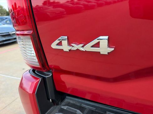 Used 2023 Toyota Tacoma SR5 w/ Technology Package AWD/4WD image 10
