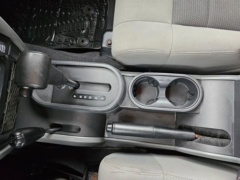 Used 2009 Jeep Wrangler X image 15