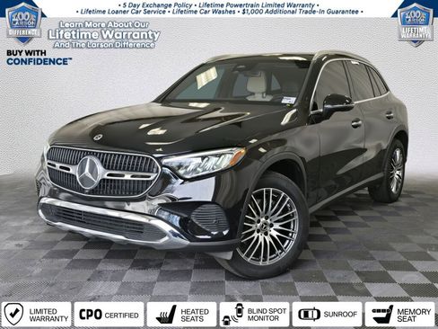 Used 2024 Mercedes-Benz GLC 300 4MATIC image 1