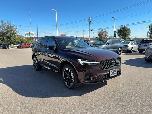 New 2026 Volvo XC60 B5 Plus image 7