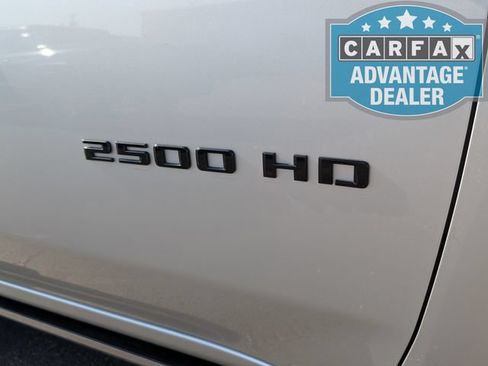 Used 2021 Chevrolet Silverado 2500 High Country AWD/4WD image 41