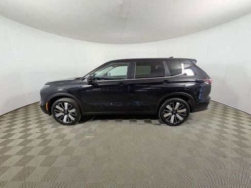 Used 2025 Mitsubishi Outlander SE AWD/4WD image 24